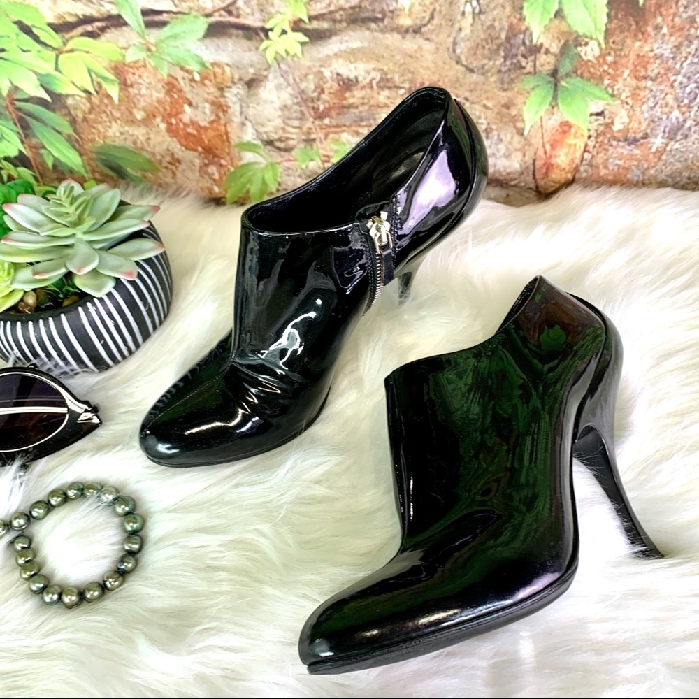 MIU MIU Minimalist Quiet Luxury Italian Patent Leather Ankle Boots, 37.5/7.5 - Picture 5 of 16